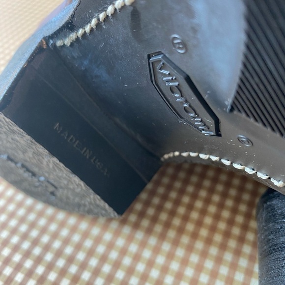 Vintage Red Wing Leather boots. Made in USA. Steel toe. Size 13B. New dead stock - Picture 10 of 16